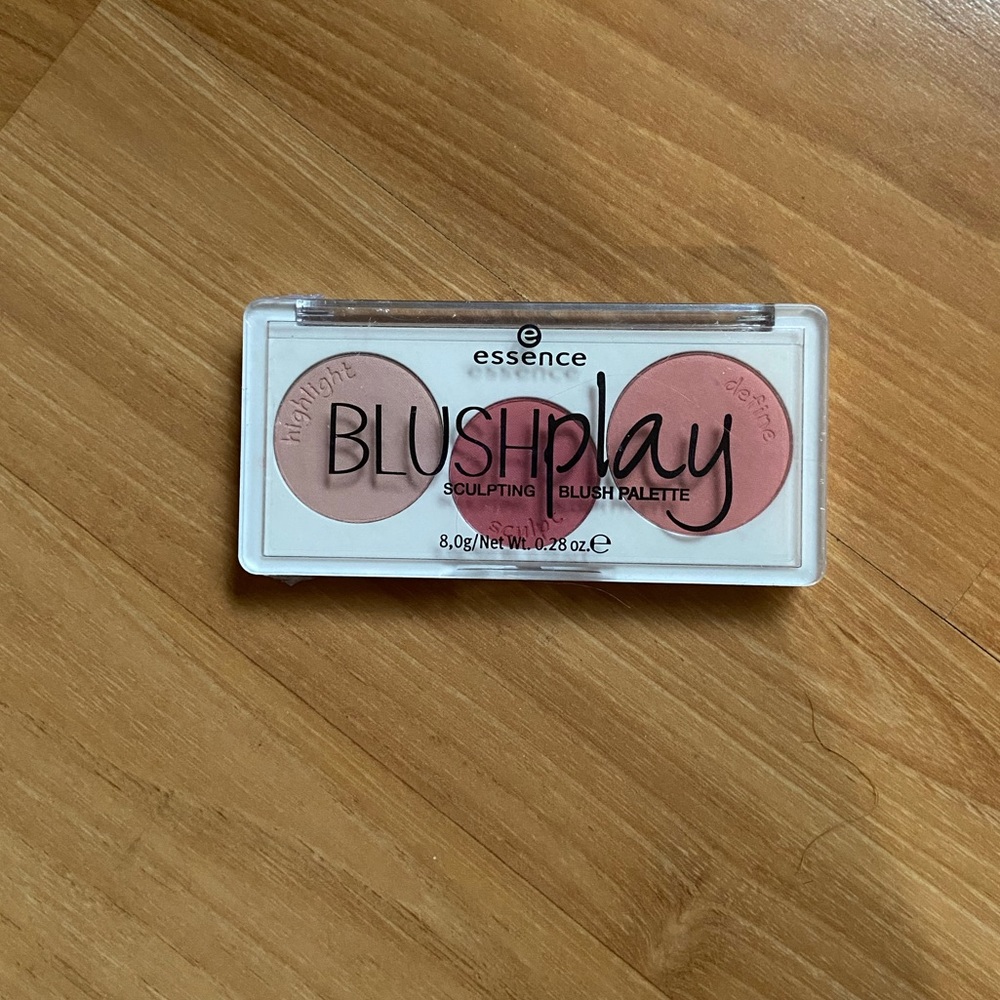 BlushPlay Essence